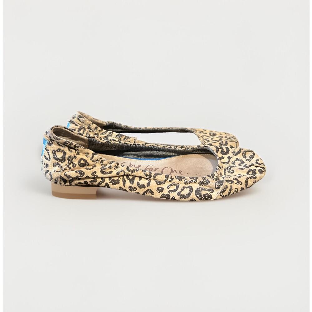 TOMS Slip On Animal Print Casual Flats Shoes Womens Size US 8